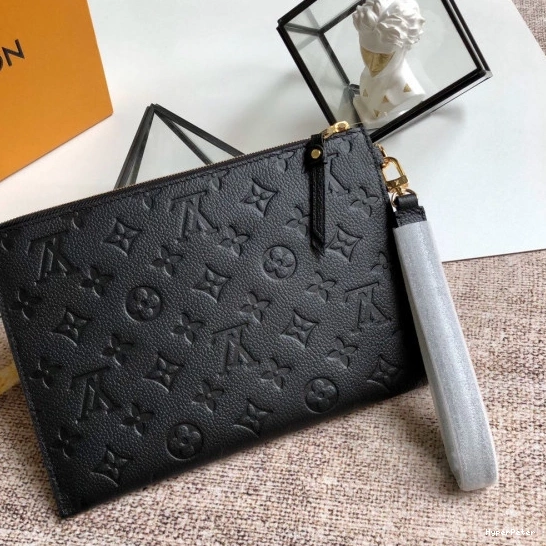 MM POCHETTE VUITTON MÉLANIE LOUIS 0805